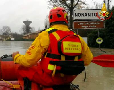 Alluvione: risarcimenti rapidi a cittadini e imprese. Incontro fra il Presidente Bonaccini e il Ministro all Economia Franco foto 